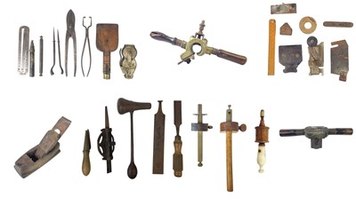 Lot 139 - A collection of various tools.