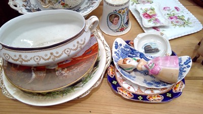Lot 113 - Miscellaneous ceramics, a Beatrix Potter...
