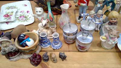 Lot 113 - Miscellaneous ceramics, a Beatrix Potter...