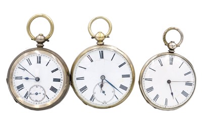 Lot 200 - A selection of three silver cased key wind pocket watches.