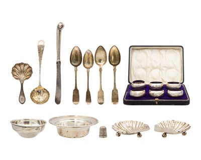 Lot 106 - A selection of silver items.