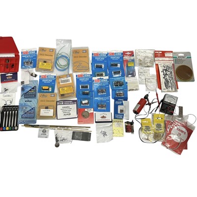 Lot 64 - A selection of model making electronic...