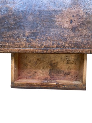 Lot An Italian walnut writing table.