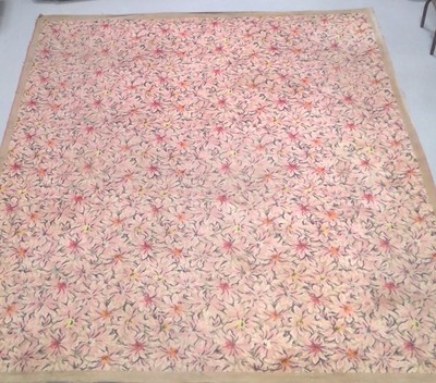 Lot 62 - A 3.3M by 2.6M Floral Pattern Rug.