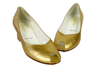 Lot 330 - A selection of Salvatore Ferragamo and Bruno Magli shoes.