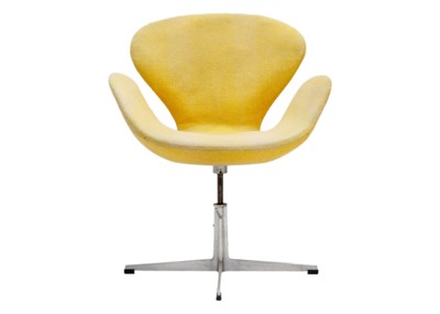 Lot 1138 - An Arne Jacobsen (1902-1971) Swan chair.