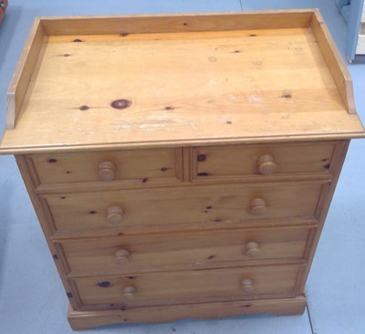 Lot 167 - A Pine Chest of Drawers. The Chest measures...