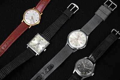 Lot 211 - Four vintage gents watches