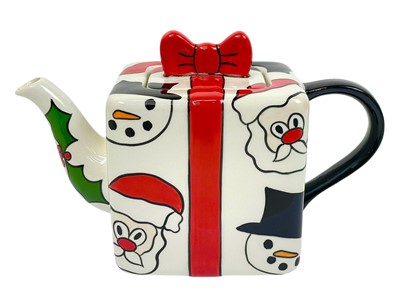 Lot 426 - A Lorna Bailey Pottery Novelty Christmas teapot.