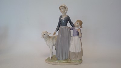 Lot 39 - Retired Lladro figure, mother with child and...