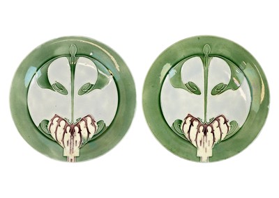 Lot 392 - A pair of Minton Secessionist pottery plates