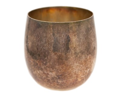 Lot 78 - A contemporary silver beaker by Charles Francis Hall.