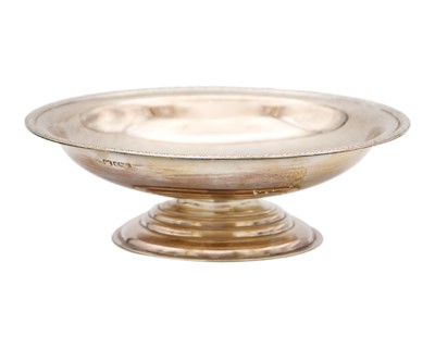 Lot 163 - A modern silver oval pedestal bowl by Frank Cobb & Co Ltd.