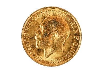 Lot 4 - A George V 1915 full gold sovereign.