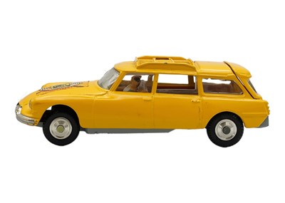 Lot 290 - Five Corgi Toys boxed diecast vehicles.