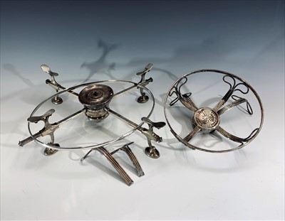 Lot 2308 - A Georgian Sheffield plate dish cross. Width...