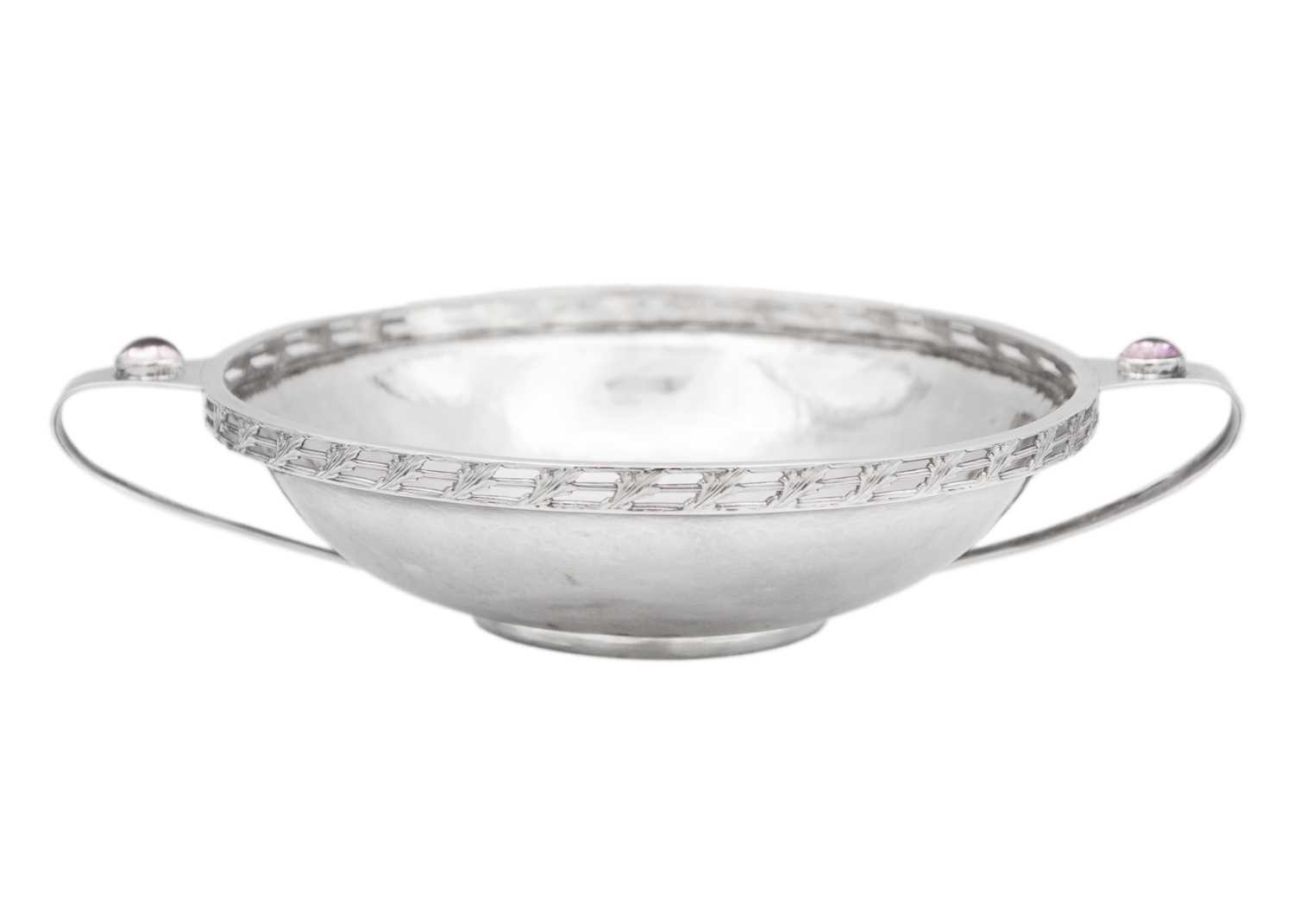 Lot 280 - A good Arts & Crafts silver twin handle bowl by George Edward & Sons.