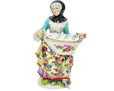 Lot 206 - An Helena Wolfsohn 'bouquetiere' figure.