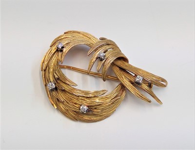 Lot 2567 - An 18ct gold 1950's French frond wreath brooch...