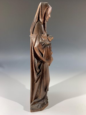 Lot 76 - A wooden carving of the Madonna, height 56.5cm,...