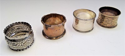 Lot 2011 - Four silver napkin rings 3.5oz
