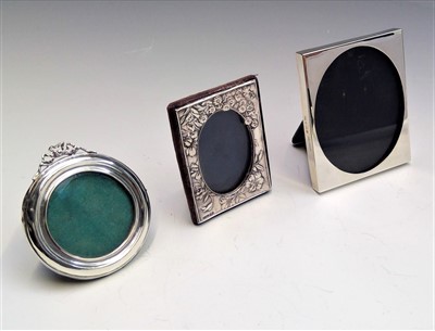 Lot 2013 - Three small silver mounted photograph frames