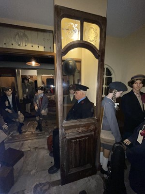 Lot 1375 - GWR Station Architectural Features.