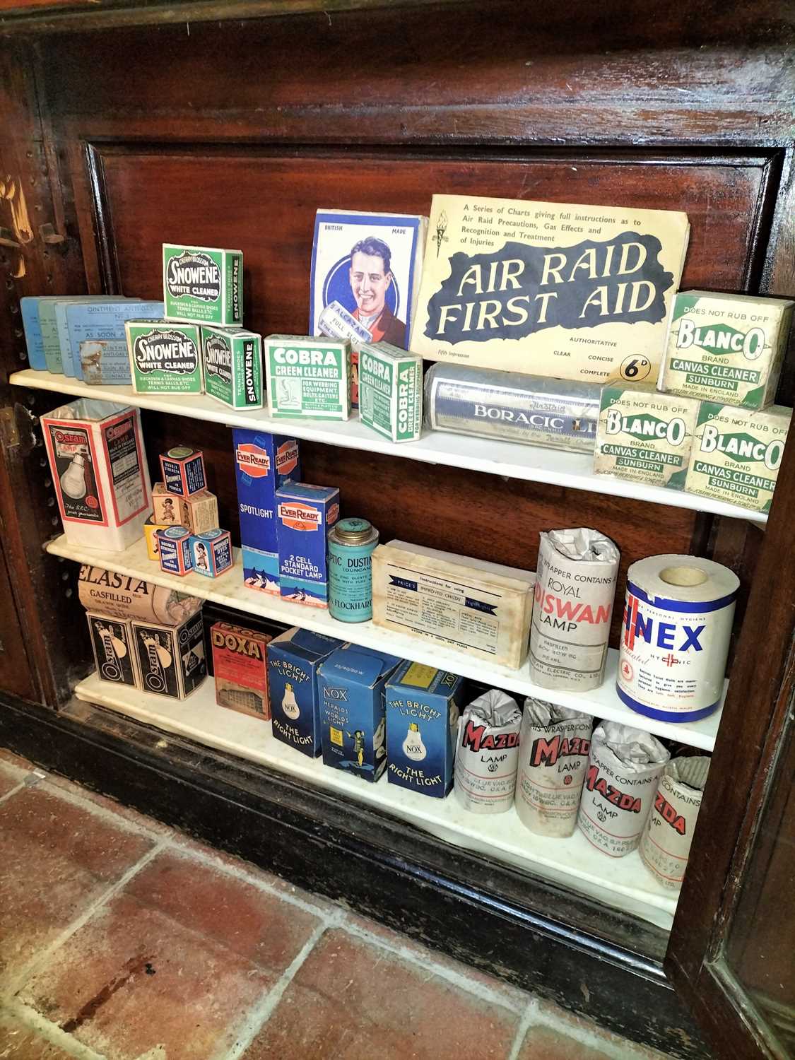 Lot 906 - Britain in the Blitz