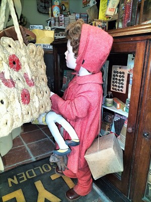 Lot 909 - Britain in the Blitz