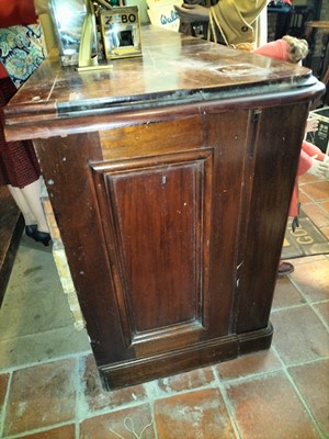 Lot 910 - Britain in the Blitz