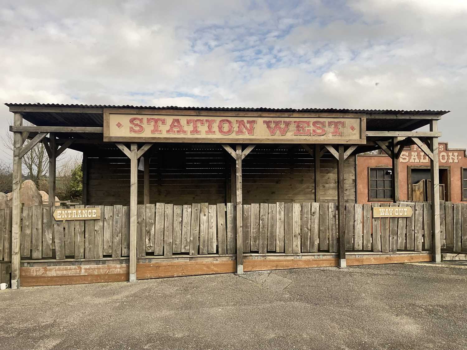 Lot 1451 - Mine Train Scenery.