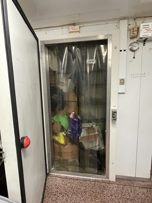 Lot 2038 - Walk-in Refrigerator.