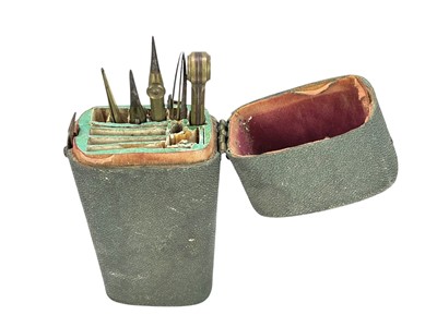 Lot 76 - A Georgian shagreen etui case.