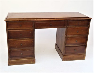 Lot 3515 - A walnut kneehole desk or dressing table,...