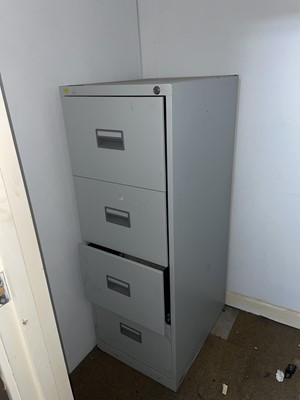 Lot 1492 - Outside