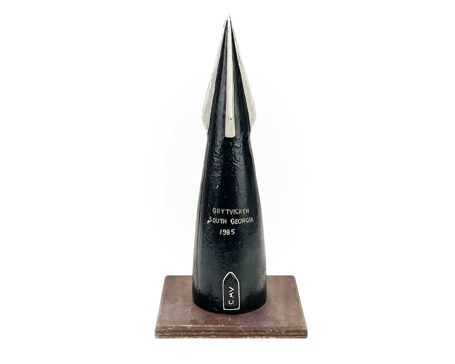 Lot 214 - A Norwegian whale harpoon head or tip.