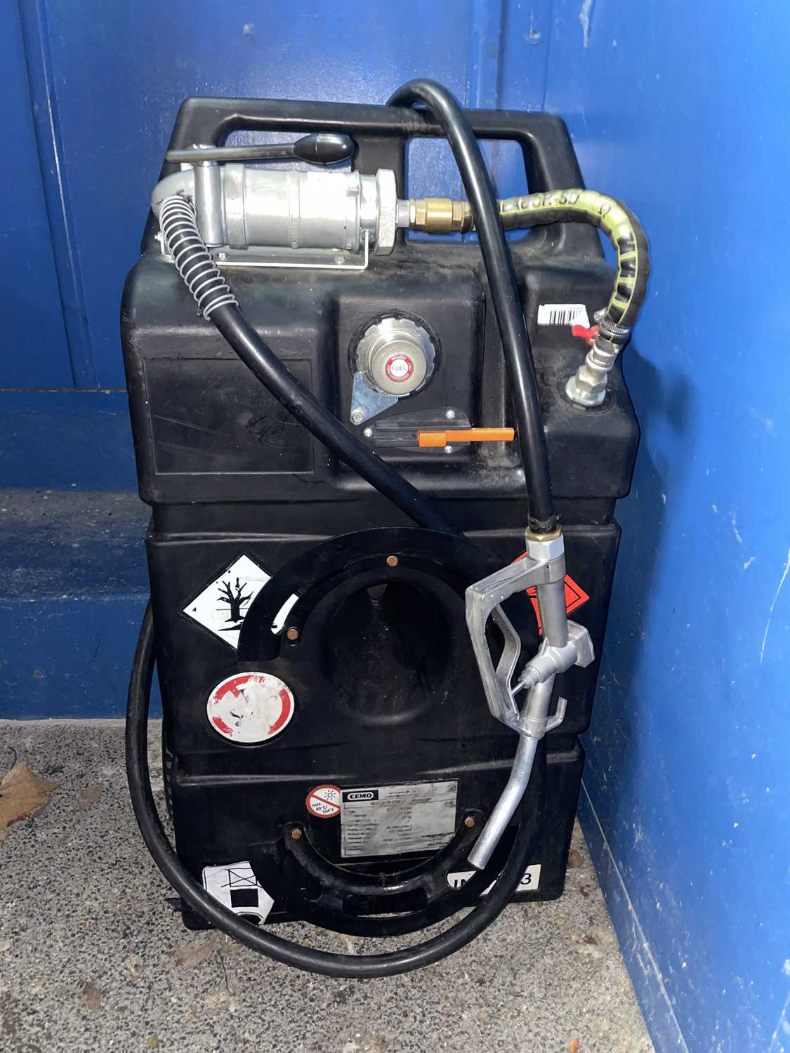 Lot 1516 - 95 ltr. Fuel Bowser.