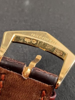 Lot 1005 - PATEK PHILIPPE - A fine Calatrava 18k gentleman's automatic wristwatch.