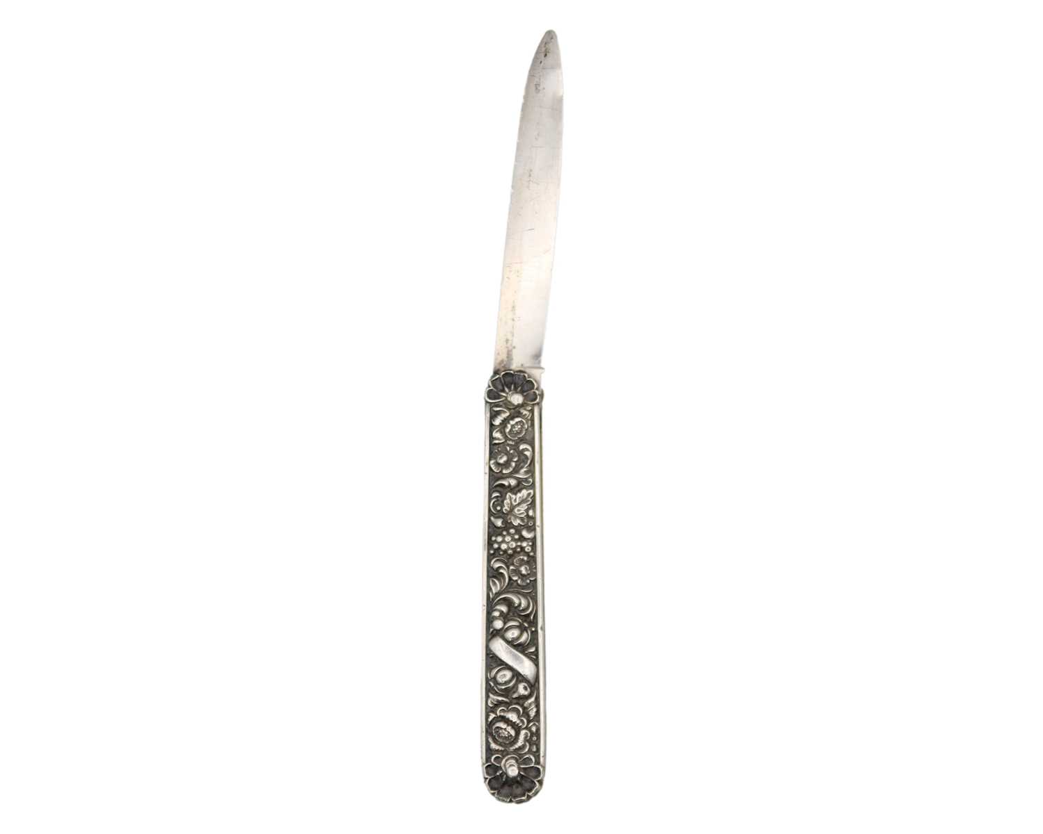 Lot 201 - A good George IV silver folding fruit knife by Thomas Nowill.