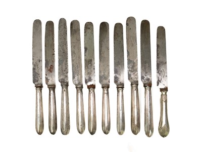 Lot 68 - A matched set of ten silver handled dinner knives