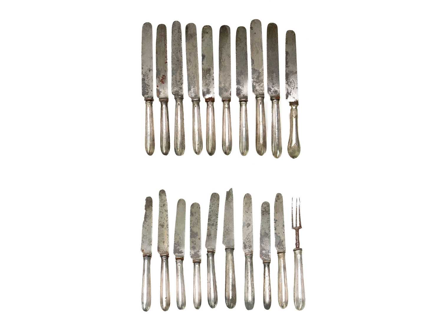 Lot 68 - A matched set of ten silver handled dinner knives