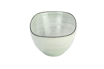 Lot 525 - Lucie RIE (1902-1995)