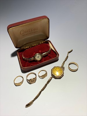 Lot 2441 - Three 9ct gold signet rings a 9ct gold band 14....