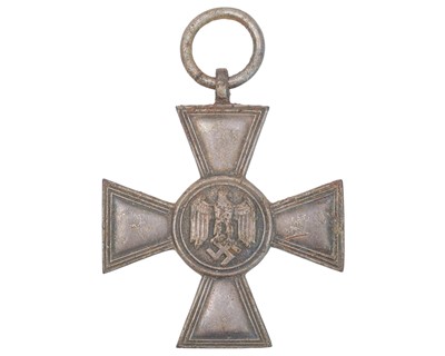 Lot 289 - A German Third Reich Wehrmacht 18 Year Long Service Medal.
