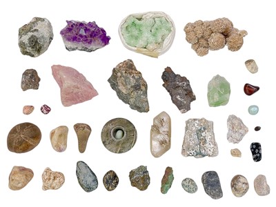 Lot 176 - A collection of approximately 30 mixed rock/mineral specimens.