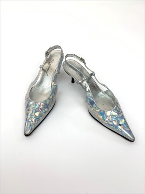 Lot 3071 - A pair of vintage size 40.5 silver holograph...