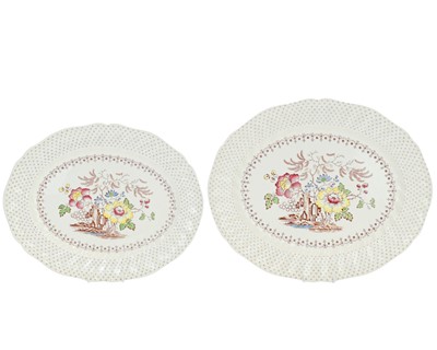 Lot 333 - A Royal Doulton 'Grantham' pattern part dinner service.