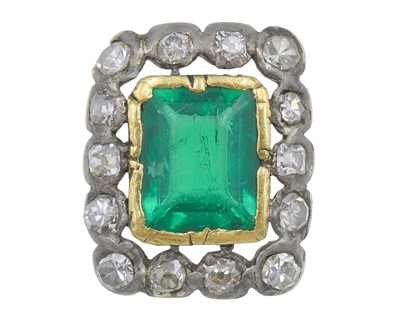 Lot 109 - An antique emerald and diamond cluster fragment.