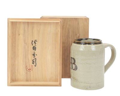 Lot 648 - Shoji HAMADA (1894-1978)