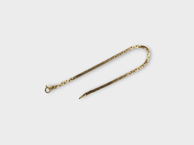 Lot 144 - A 9k gold C-link bracelet.